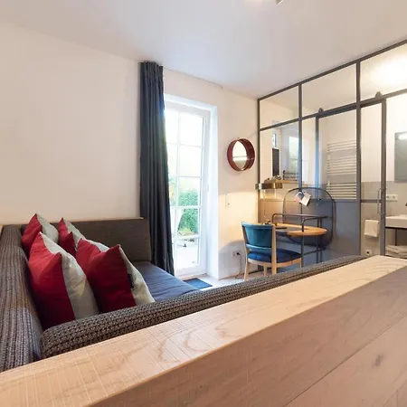 Holiday home Haus Groenland 1 *