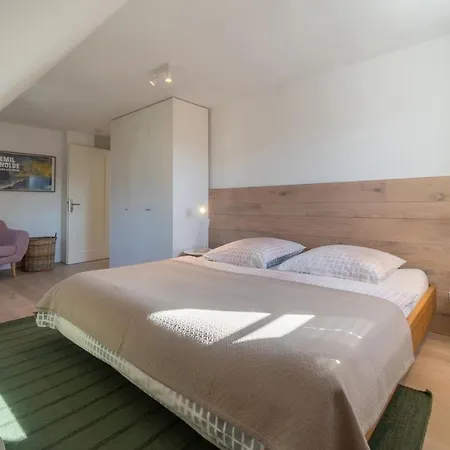 Haus Groenland 1 *